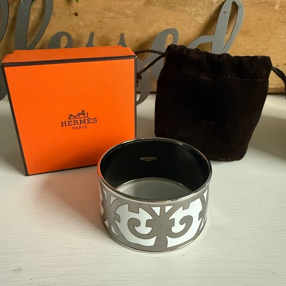 Hermes Gray, White and Silver Enamel Bangle Bracelet - Picture 10 of 10